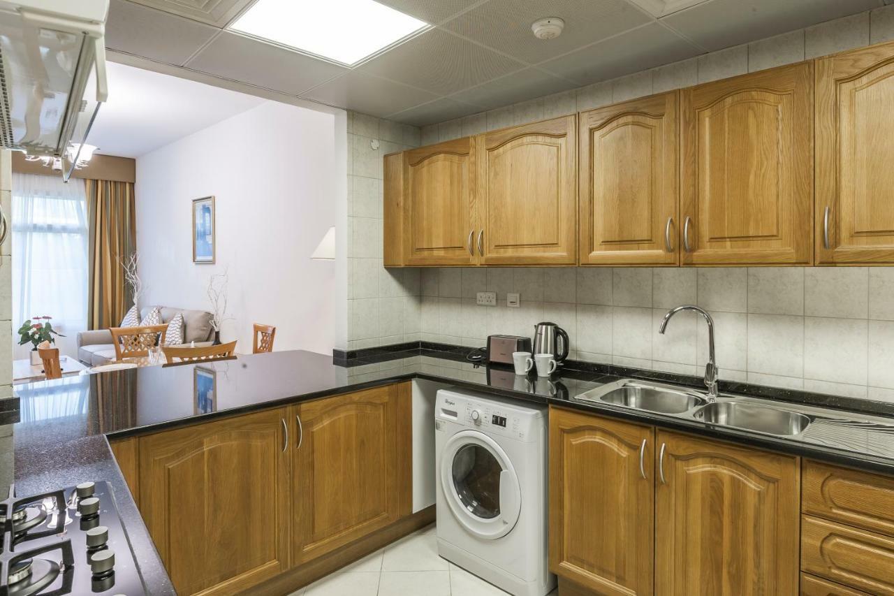 Apartment Roda Al Murooj Residences