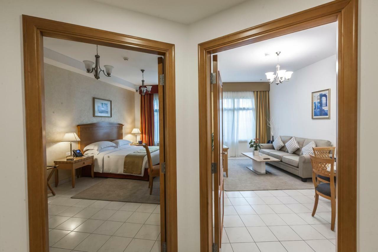 Roda Al Murooj Residences Apartment Dubai