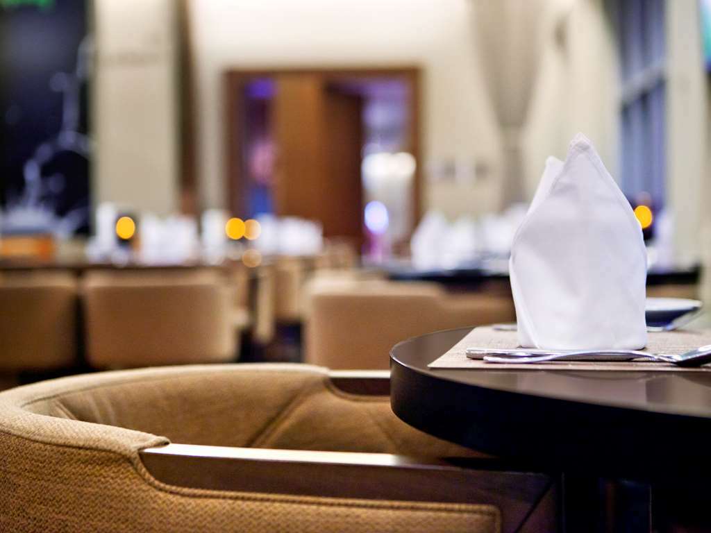 Novotel Mall Avenue 3* Dubai