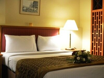 Hotel The George By Saffron, Creek 3*