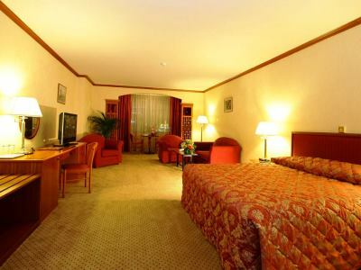 Hotel The George By Saffron, Creek Dubai