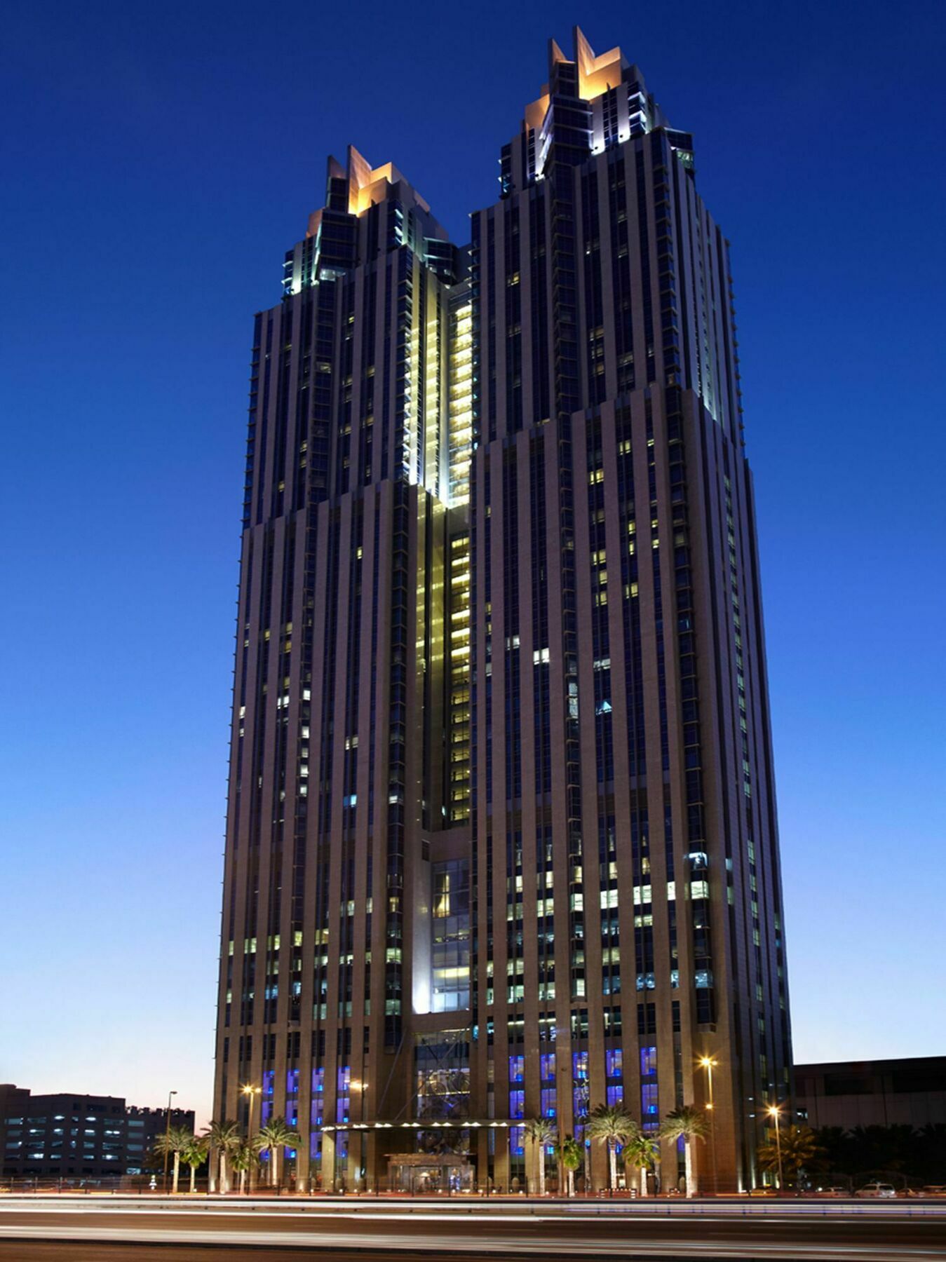 Shangri-La Apartments Aparthotel 5*