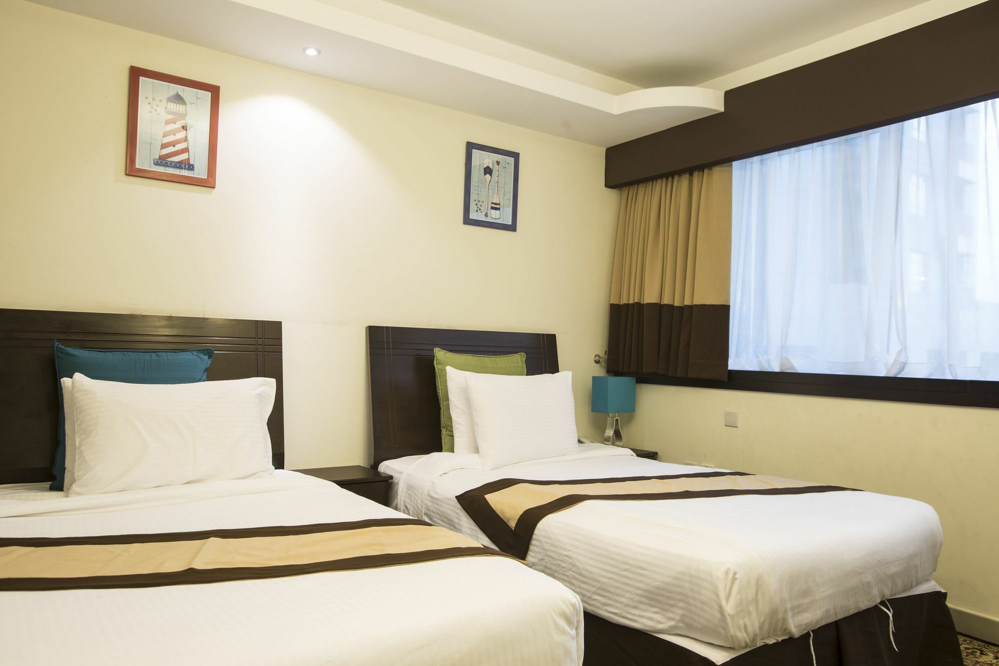 Aparthotel Travellers 4*