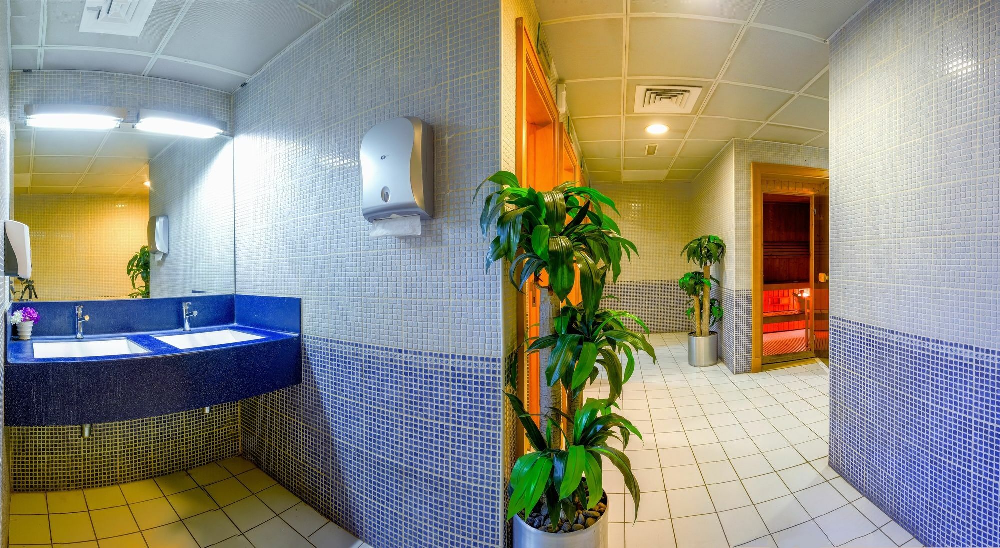 Aparthotel Nojoum Llc 4*