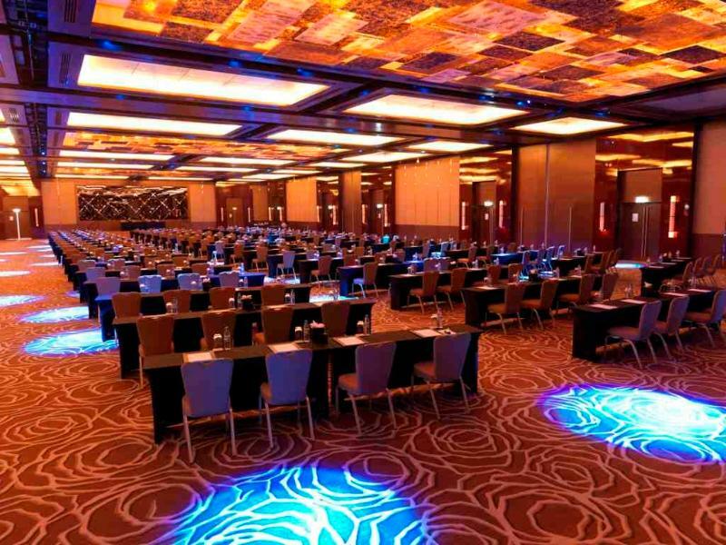Crowne Plaza Festival City Hotel 5*