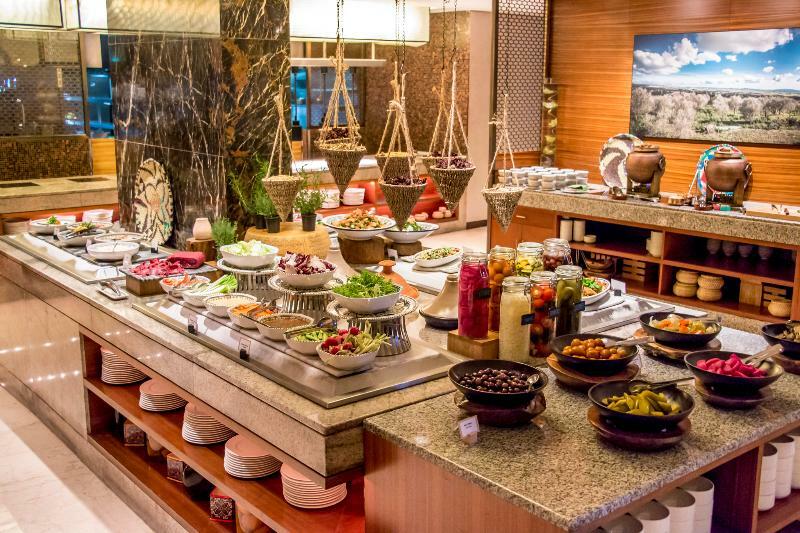 Hotel Crowne Plaza Festival City