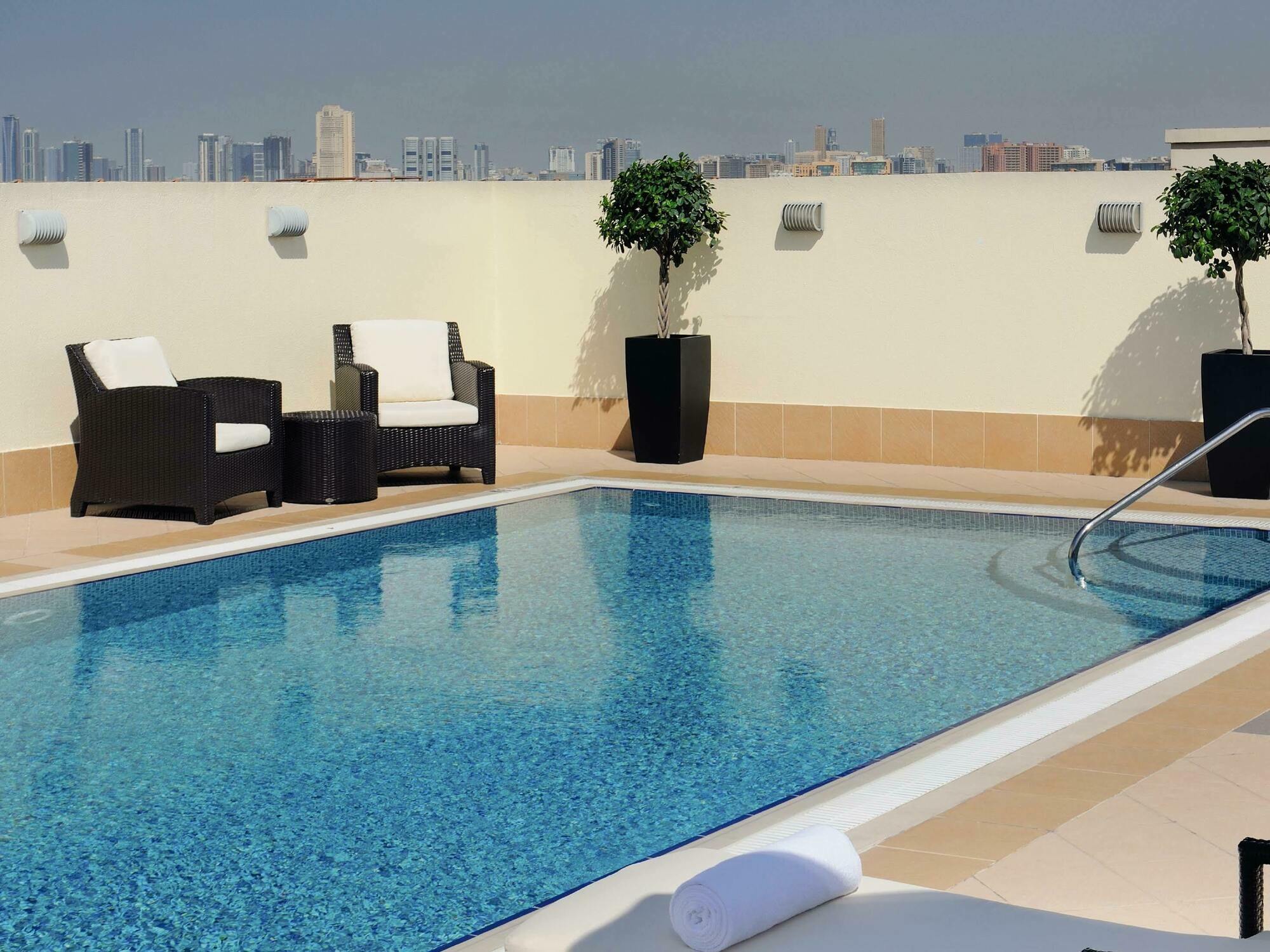 Avani Deira Hotel 5*