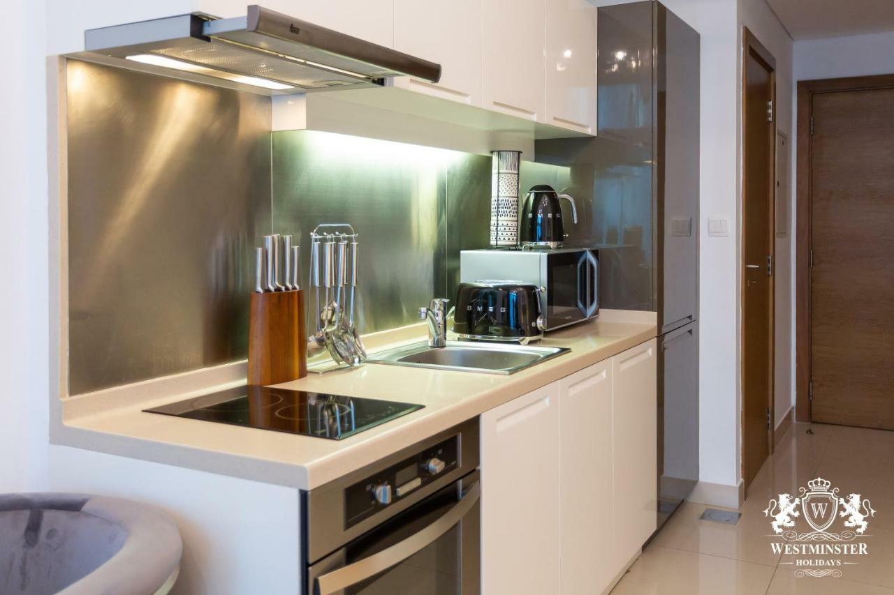 Westminster Claren Tower - Downtown Apartment Dubai