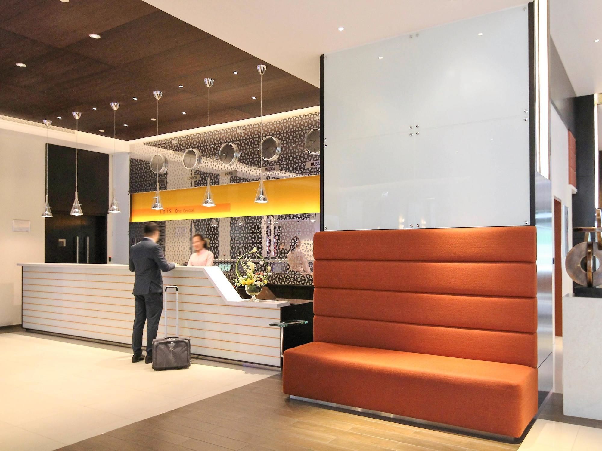 Ibis One - World Trade Centre Hotel 3*