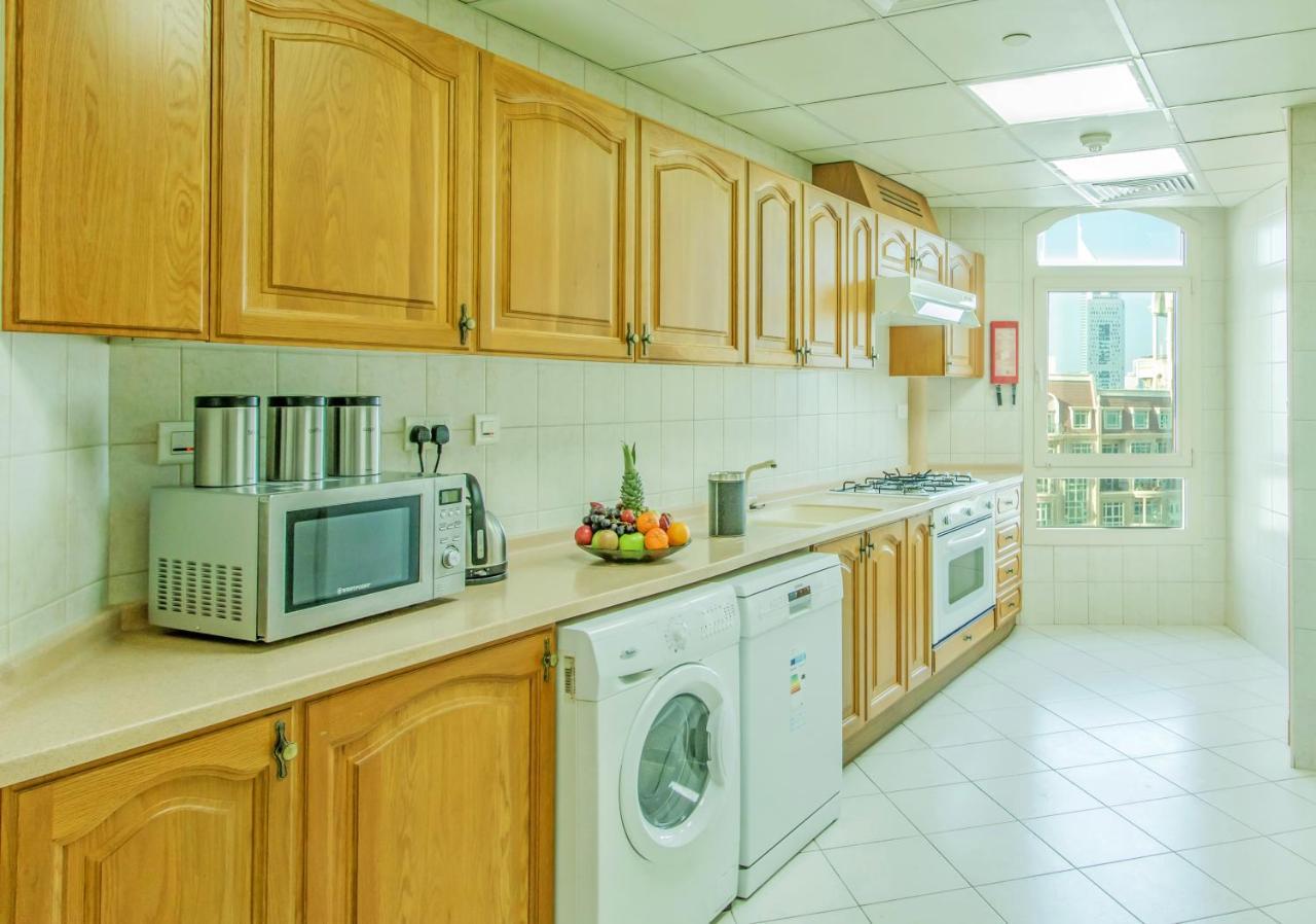 Roda Al Murooj Residences * Dubai