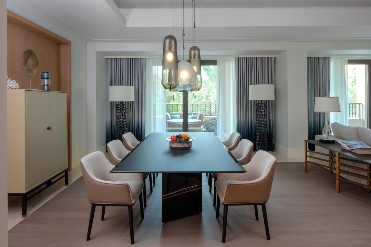 Four Seasons At Jumeirah 5*