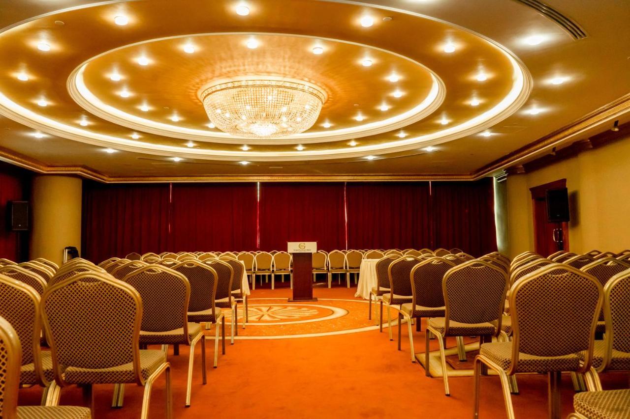 Grand Excelsior Al Barsha Hotel 4*