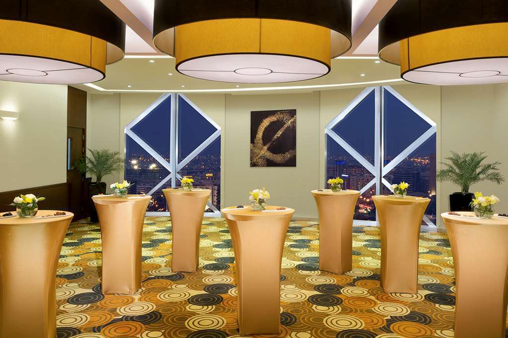 City Seasons Towers Hotel Bur Dubai