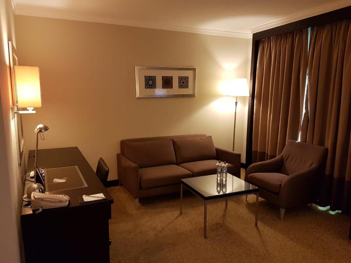 Ramada Plaza By Wyndham Deira Hotel 4*