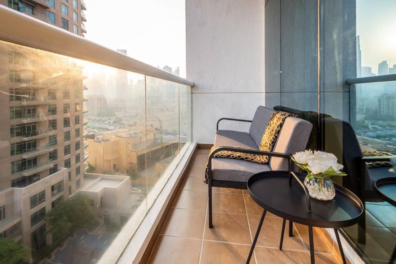 Apartment Frank Porter - Burj Al Noujoum Dubai