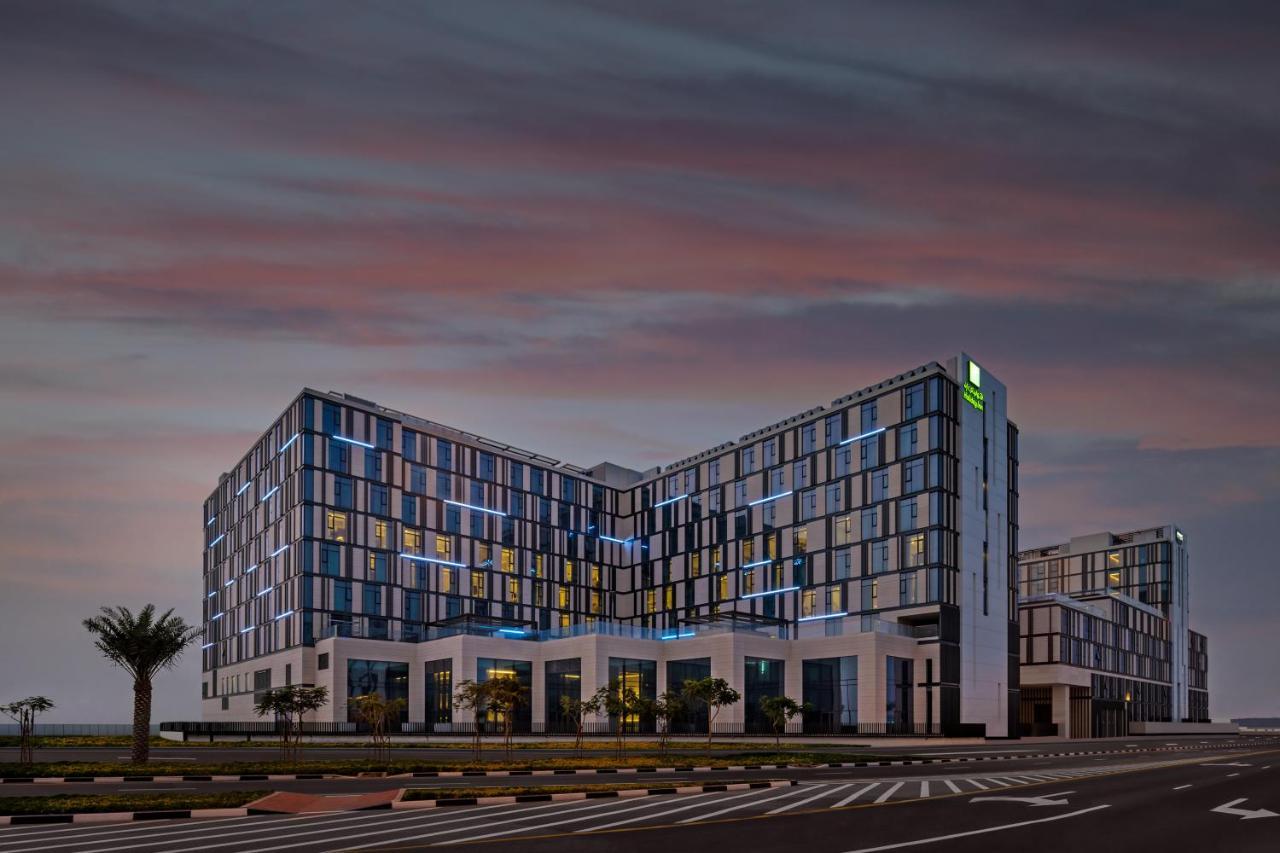 Hotel Al-maktoum Airport By Ihg Dubai