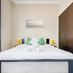 Overlooking Marina Canal 1Br Close To Mall, Promenade & Beach, Bay Central 1, Dubai Marina By Deluxe Holiday Homes