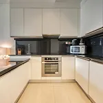 Exquisite 1Br At The Address Residences Dubai Marina By Deluxe Holiday Homes