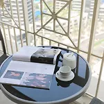 Nasma Luxury Stays - Fancy Apartment With Balcony Near Burj Khalifa