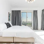 Dubai Marina - Opulent 3 Bedroom Apartment