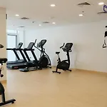 ✪Lovely 1 Bed Apt✪Pool ✪Fast Wifi✪ Parking✪