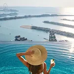 Hvr The Palm Dubai