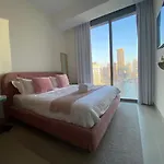52 Luxury 1-Br With Breath Taking Views And Amenities