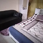 Dubai Creeck Realty Hostel Deluxe Studios