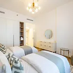 Upgraded 2 Beds In Jumeirah 1 La Cote B3