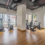 Charming Tropical Apartment Minutes To Dubai Mall
