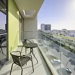Cordial 2Br At The Pulse Residence Dubai South By Deluxe Holiday Homes