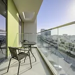 Cordial 2Br At The Pulse Residence Dubai South By Deluxe Holiday Homes