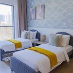 Art-Inspired Apartment Amidst Downtown Dubai