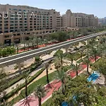 Shoreline The Palm, Free Beach & Pool Access