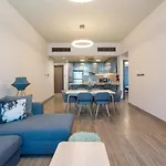 Atria - Luxury 2 Bed - Fast Wifi - Lake Views