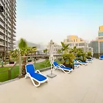 Mira Holiday Homes - Cozy Servised Studio Near Dubai Mall