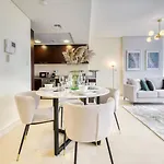 Great Rate Stylish 1Br With Pool & Top Amenities By Deluxe Holiday Homes