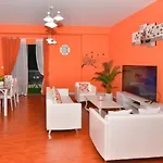 Jbr Beach Waves Hostel