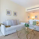 Koala & Tree - Luxurious 1Br In The Greens, Stays Up To 4 !!