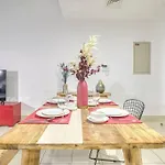 Cosy 1 Bed In Yansoon 3, Downtown Dubai