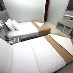 White Fort Hotel