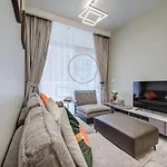 Premium 2Br W Canal View Near Downtown