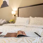 Green Place Elite Downtown Residence