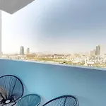 Lovely And Spacious 1 Bedroom With Extra Sofa Bed