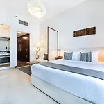 Maison Privee - Premium Apt In Sparkle Towers Next To Jbr Beach With Amazing Facilities