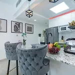 Diamond Studio - Special Offer By Suiteable