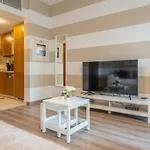 First Class Studio With Dubai Downtown Boulevard View