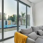 Villa - 3 Bdr With Private Pool - Emaar Golf Links