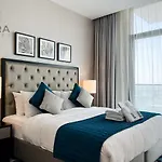 Mira Holiday Homes - Newly Serviced Apartment In Dubai South
