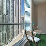 Charming Apartment In Central Dubai Marina